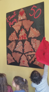 L'Avet Roig. Festa 50 anys. Creixent plegats.